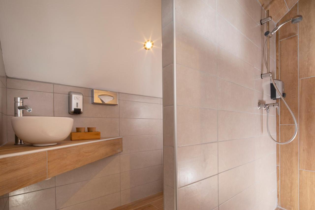 קוק Cocoon Inn מראה חיצוני תמונה